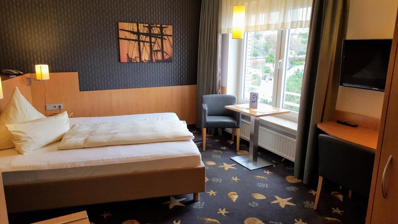 Hotel Seeterrassen Laboe Exterior foto